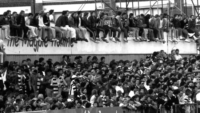 Fans pack every vantage point at Victoria Park in 1989. Picture: HWT