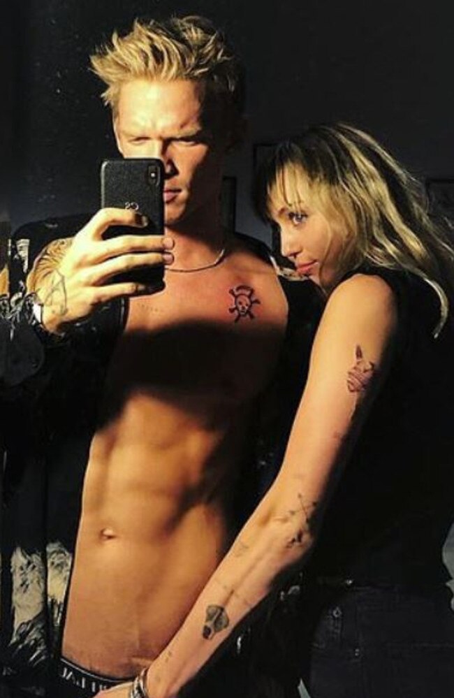 Cody Simpson and Miley Cyrus share racy selfie