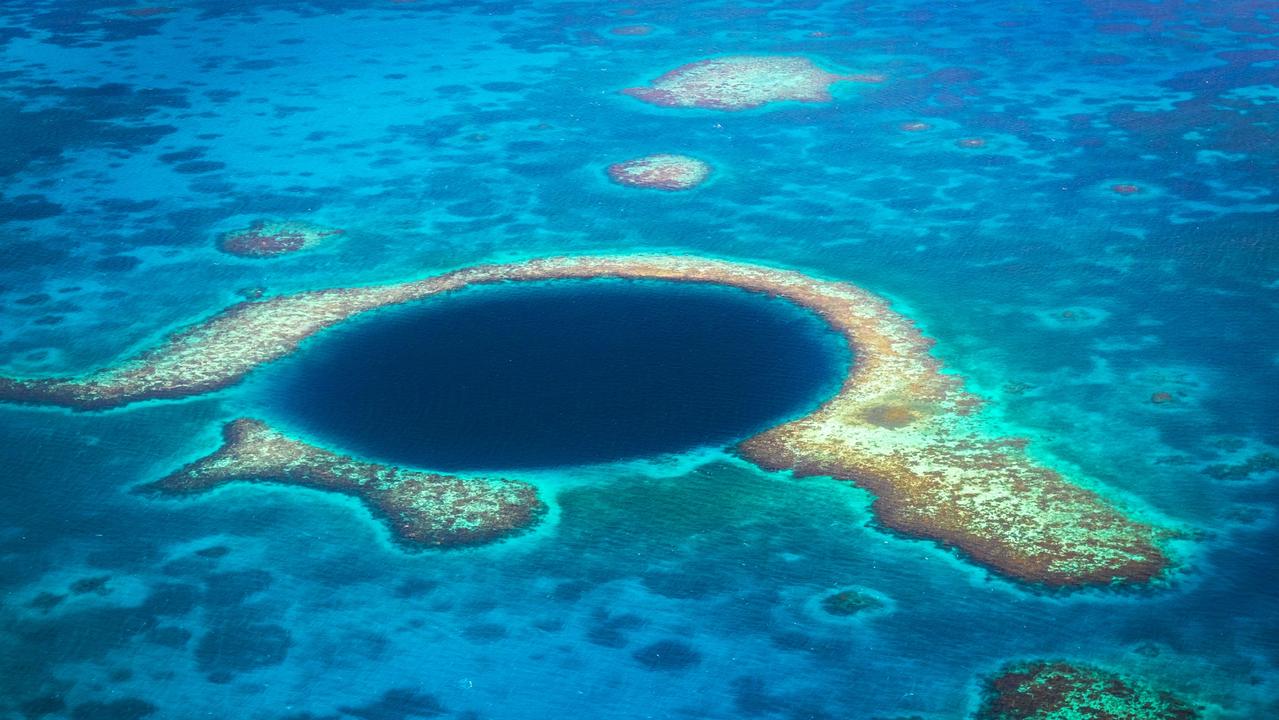 Supermasywna niebieska dziura została odkryta u wybrzeży Meksyku w zatoce Chetumal na półwyspie Jukatan