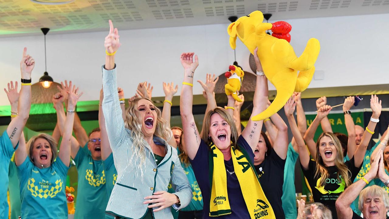 Kaylee McKeown’s sister Taylor and mother Sharron couldn’t contain their joy. Picture: Patrick Woods