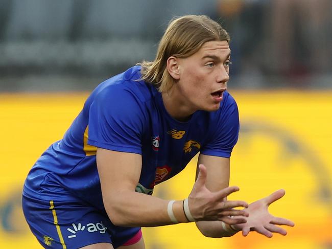 PERTH, AUSTRALIA - APRIL 20: Harley Reid of the Eagles warms up before the 2024 AFL Round 06 match between the West Coast Eagles and the Fremantle Dockers at Optus Stadium on April 20, 2024 in Perth, Australia. (Photo by Will Russell/AFL Photos via Getty Images)