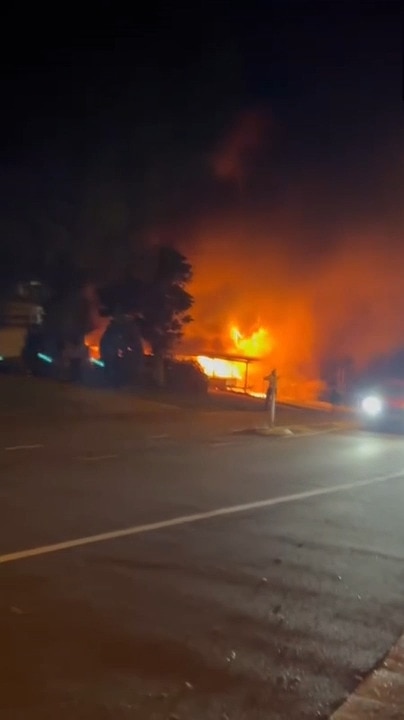 Three people escape big blaze at Bundamba