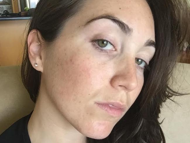 Kristie Mercer goes makeup free.