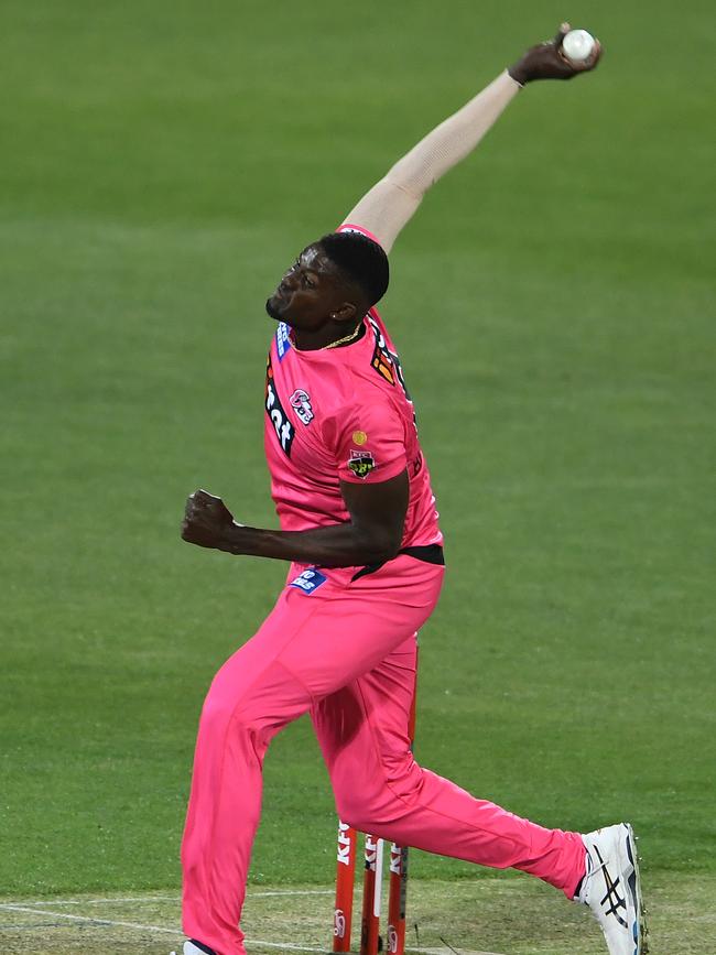 Jason Holder made an immediate impact for the Sydney Sixers on Big Bash League debut in Hobart last weekend (Photo by Steve Bell/Getty Images)