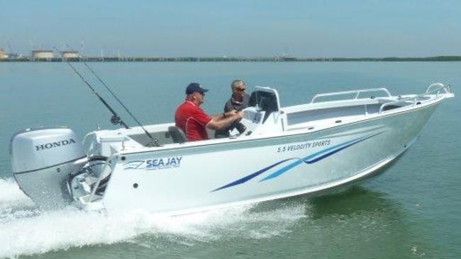 Sea Jay 5.50 Velocity Sports side Console for Marine Guide