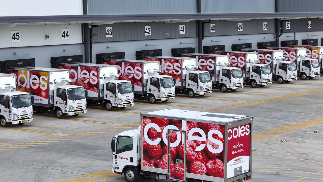 Coles and Woolworths offer home delivery. Picture: Toby Zerna