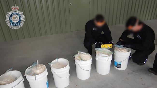 OP Merredin The AFP has dismantled an Australian criminal network allegedly importing and manufacturing hundreds of kilograms of cocaine under the direction of a Colombian organised crime syndicate. Drug seized from lab 2