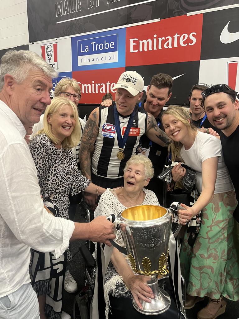 The De Goey family celebrate the premiership.