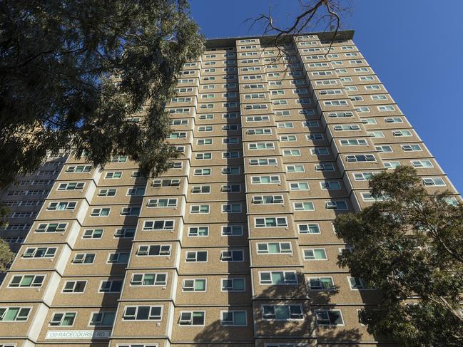 MELBOURNE, AUSTRALIA - NewsWire Photos AUGUST 8, 2021: 130 Racecourse rd Flemington.  The public housing tower has been exposed to the Delta strain.Picture: NCA NewsWire / David Geraghty