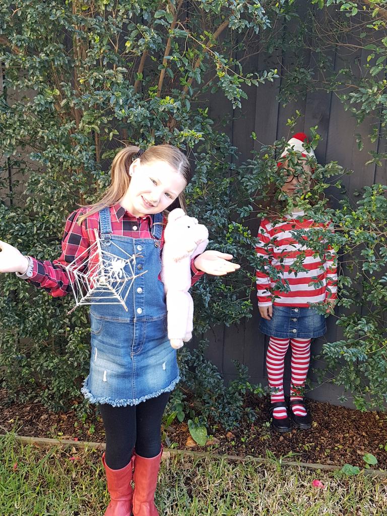 Chloe, dressed as Fern from Charlotte’s Web, looks for Georgi (Where’s Wenda?).