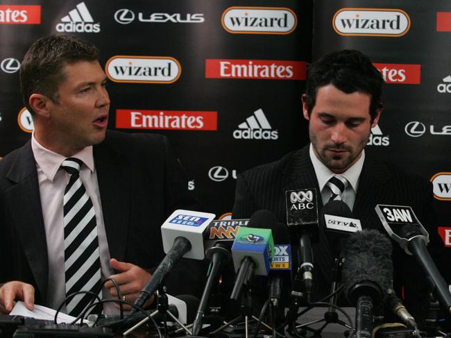 Alan Didak (right) alongside Collingwood CEO Gary Pert, addresses the media over his encounter with Christopher Wayne Hudson in June 2007.