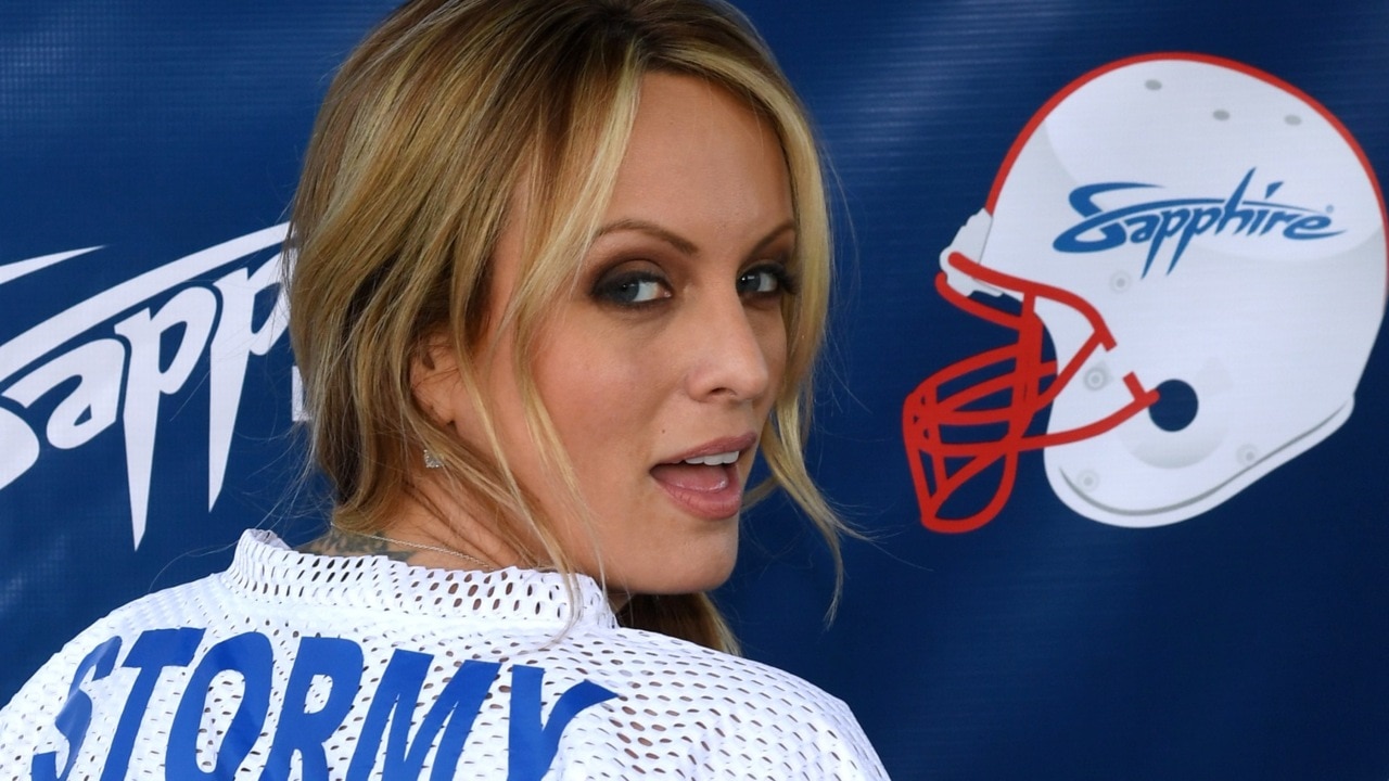  Storms-a-coming: Stormy Daniels warns US President