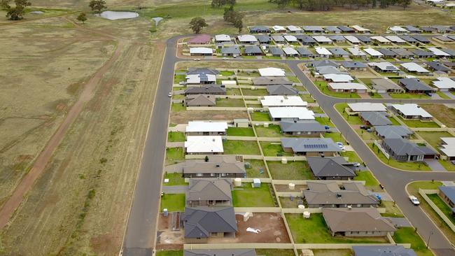 Keswick housing estate, part of the booming development area of Dubbo. Picture: Toby Zerna