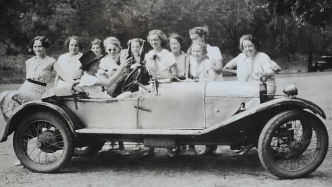 Women who worked for Coles Adelaide at a work picnic in 1932.