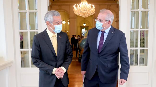 Scott Morrison with Prime Minister Lee Hsien Loong in Singapore on Thursday. Picture: Adam Taylor