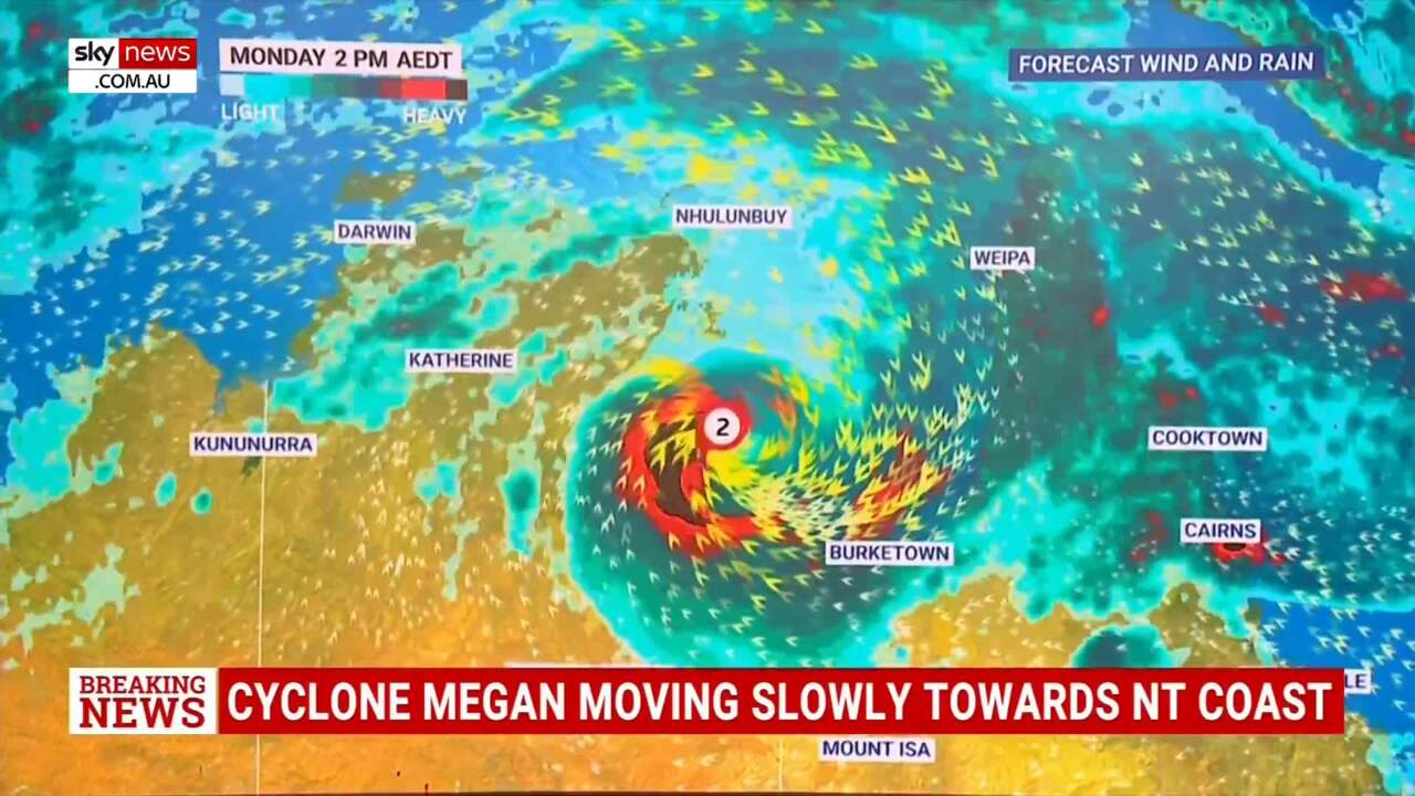 Tropical Cyclone Megan bears down on Northern Territory as BOM warns ...