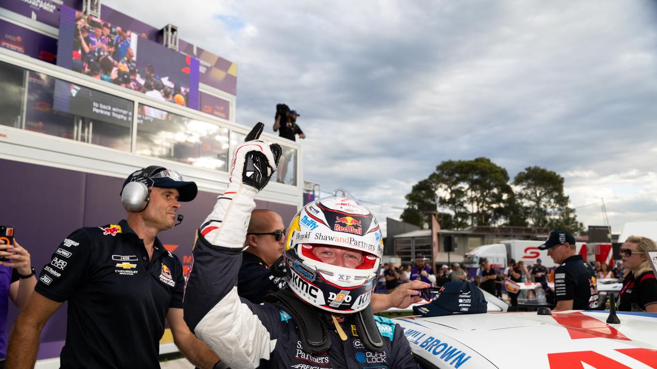 Defending champion prevails in chaotic Supercars race in Melbourne