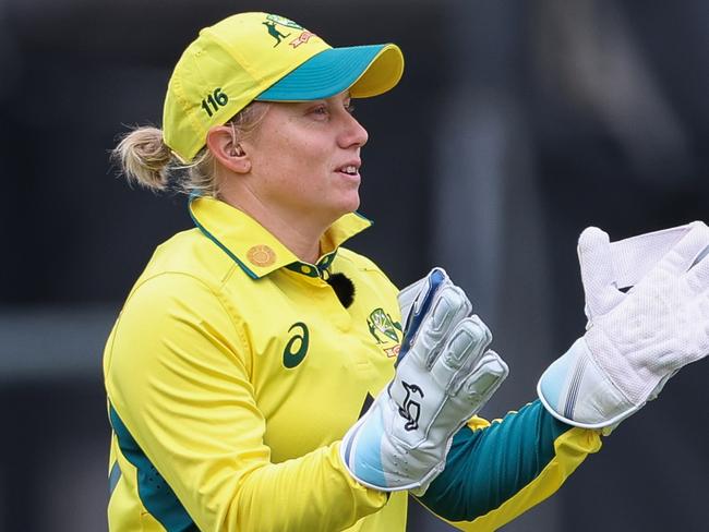 MELBOURNE, AUSTRALIA - OCTOBER 12: Alyssa Healy of Australia during game two of the womens One Day International series between Australia and the West Indies at Junction Oval on October 12, 2023 in Melbourne, Australia. (Photo by Asanka Ratnayake/Getty Images)