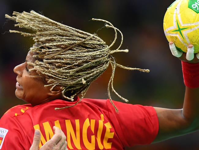 Spain's left back Marta Mangue Gonzalez prepares to shoot during the women's preliminaries Group A handball match Spain vs Norway for the Rio 2016 Olympics Games at the Future Arena in Rio on August 8, 2016. / AFP PHOTO / FRANCK FIFE