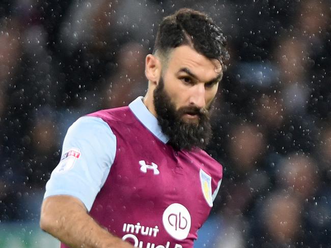 BIRMINGHAM, ENGLAND - OCTOBER 15: Mile Jedinak of Aston Villa during the Sky Bet Championship match between Aston Villa and Wolverhampton Wanderers at Villa Park on October 15, 2016 in Birmingham, England (Photo by Nathan Stirk/Getty Images)