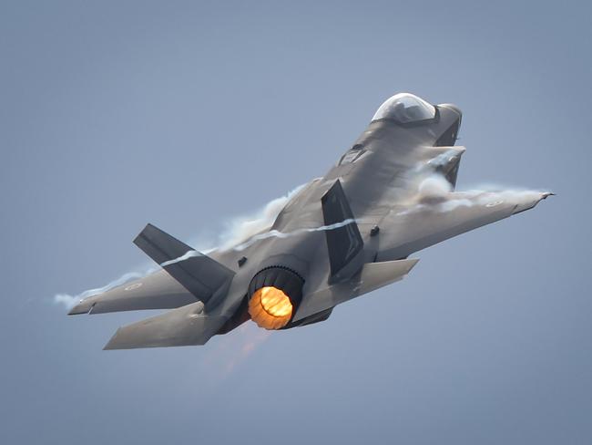 2025 Avalon International Air Show. Friday. RAAF F-35A in action.                                                            Picture: David Caird