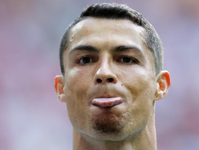 Cristiano Ronaldo goatee, beard Lionel Messi rivalry: Portugal v Morocco  World Cup 2018