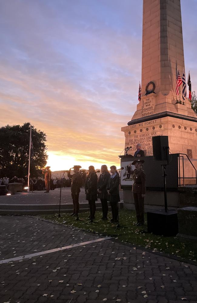 Hundreds have gathered at the Hobart Cenotaph in Queens Domain for the 6am Dawn Service. Picture: Katie Hall.