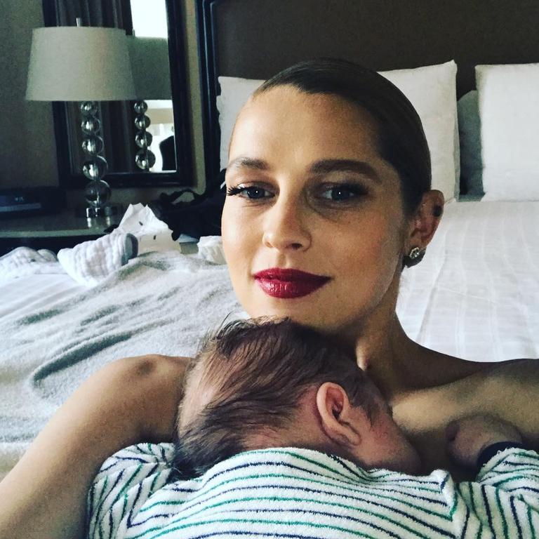 Teresa Palmer ... "Upstairs at the Golden Globes for breastfeeding breaks!! #momlife" Picture: Instagram