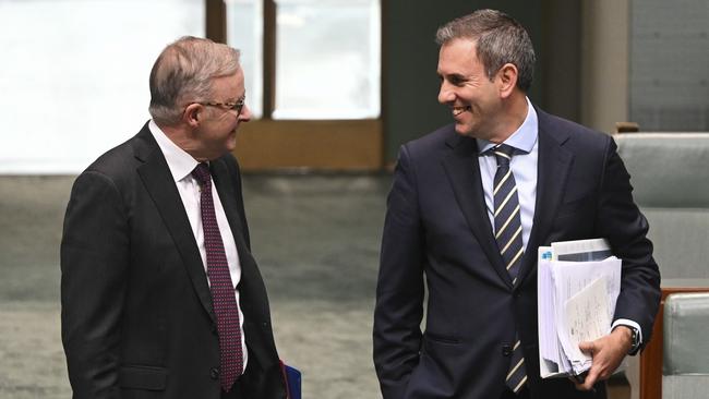 CANBERRA, AUSTRALIA, NewsWire Photos. NOVEMBER 15, 2023: The Prime Minister, Anthony Albanese and Federal Treasurer Jim Chalmers during Question Time at Parliament House in Canberra. Picture: NCA NewsWire / Martin Ollman