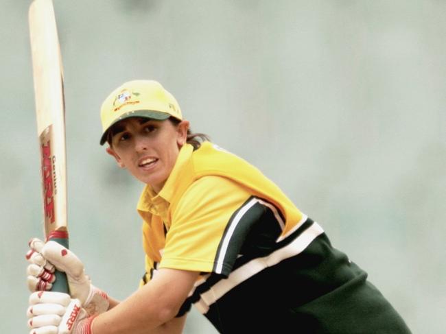 23 Feb 2002: Michelle Goszko #5 of Australia hits one away during the Battle for the Rose Bowl one day Women's international between the Australian Southern Stars and the New Zealand White Ferns, played at the Mcg, Melbourne, Australia. DIGITAL IMAGE.Mandatory Credit: Robert Cianflone/Getty Images