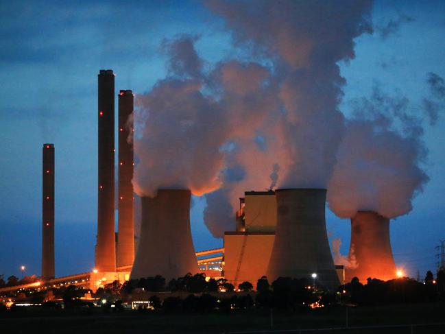 4/05/17  Loy Yang A power station in the Latrobe Valley. Aaron Francis/The Australian