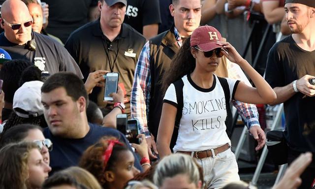 PHILADELPHIA, PA - SEPTEMBER 04: Malia Obama attends the 2016 Budweiser Made in America Festival at Benjamin Franklin Parkway on September 4, 2016 in Philadelphia, Pennsylvania. (Photo by Kevin Mazur/Getty Images for Anheuser-Busch)