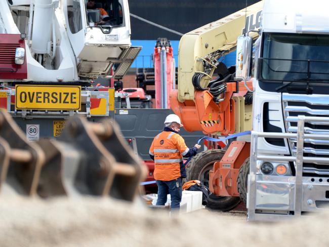 Transport, postal and warehousing workers accounted for 60 deaths in Australia in 2023. Picture: NCA NewsWire / Andrew Henshaw