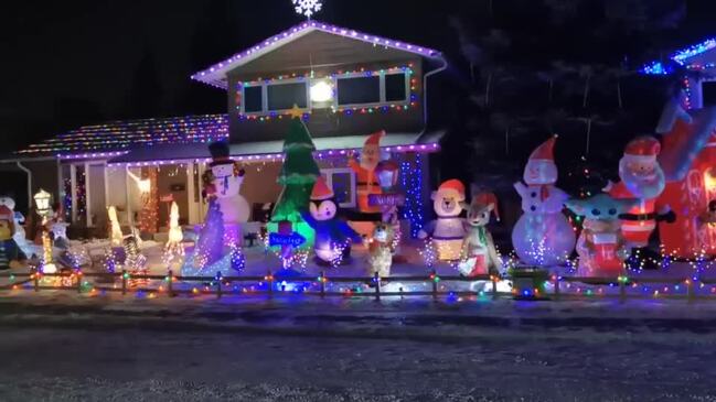 Winners Park Christmas Lights 2022 Neighbors Adorn Houses With Eye-Popping Christmas Decorations In Calgary |  Pipa News