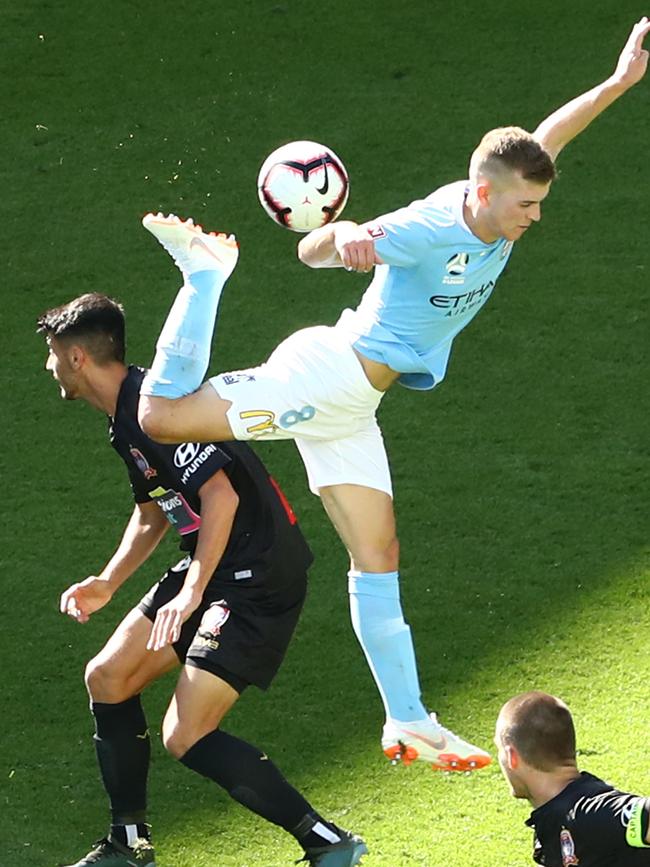 Riley McGree attempts the spectacular again. (Scott Barbour/Getty Images)