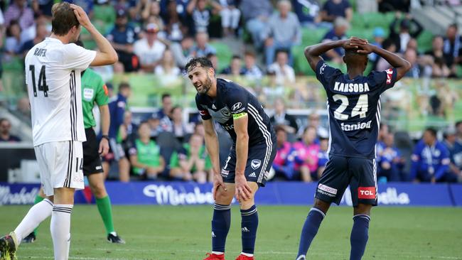 Melbourne fought back from two goals down. AAP Image/George Salpigtidis.