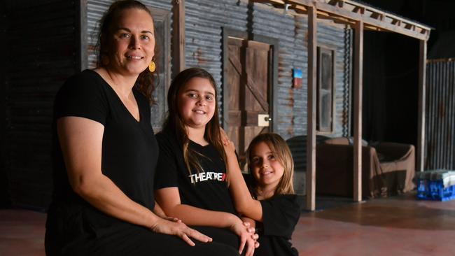 Shannon Jensen, with daughters and also cast members Harrie Dean, 11, and Alex Dean, 9, has written, co-directed and is performing in the world premiere of Watersong at TheatreiNQ from November 22 through to November 30. Picture: Evan Morgan