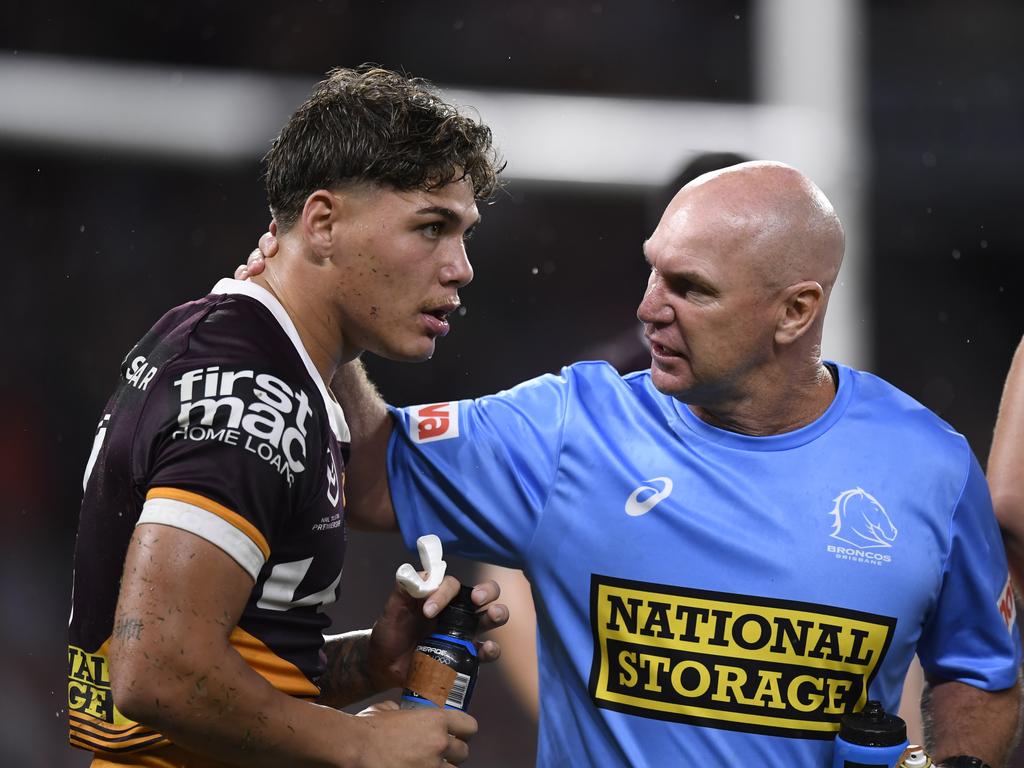 Broncos legend and trainer Allan Langer with Reece Walsh. Picture NRL