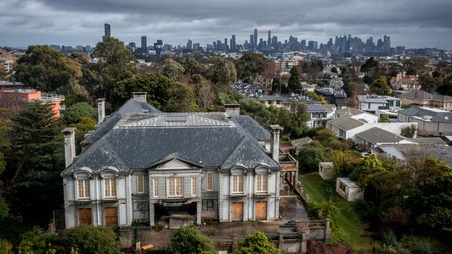 This Toorak mansion sold to cryptocurrency casino millionaire Edward Craven. Picture: Jake Nowakowski