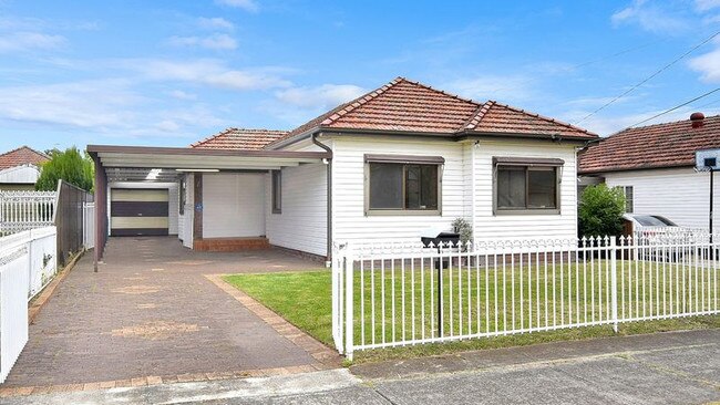 This <a href="https://www.realestate.com.au/property-house-nsw-lidcombe-129855086">Lidcombe home </a>in NSW is up for grabs.