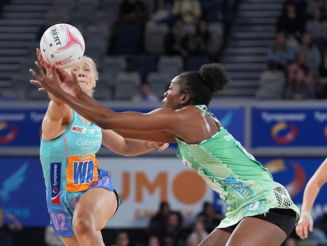 Mavericks’ Tayla Fraser and West Coast Fever’s Kadie-Ann Dehaney contest the ball. Picture: Getty Images