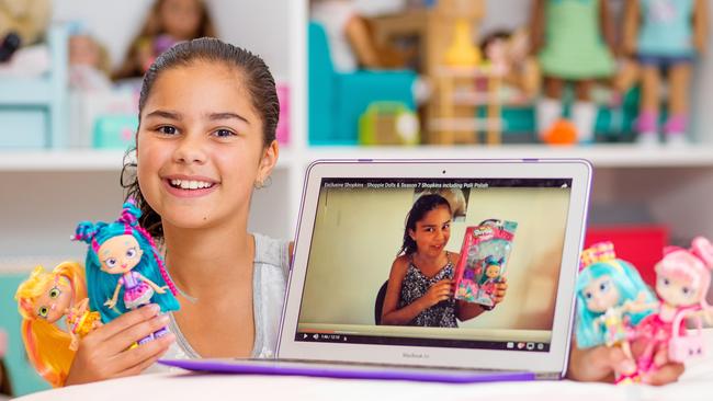 YouTube star showcases toys KidsNews