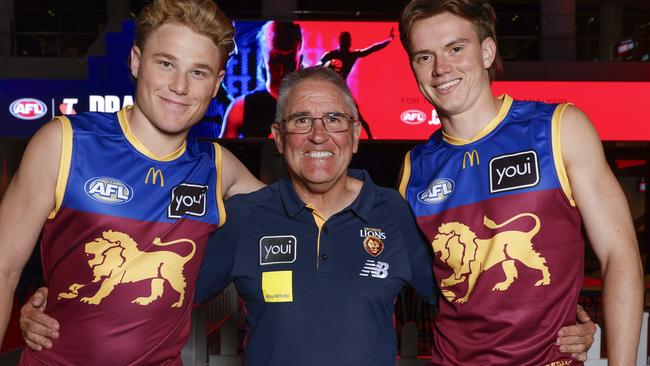 NCA. MELBOURNE, AUSTRALIA. 20th November 2024.  AFL Draft .   Chris Fagan, senior coach of Brisbane  with Levi Ashcroft and Sam Marshall after tonights draft.  Picture: Michael Klein