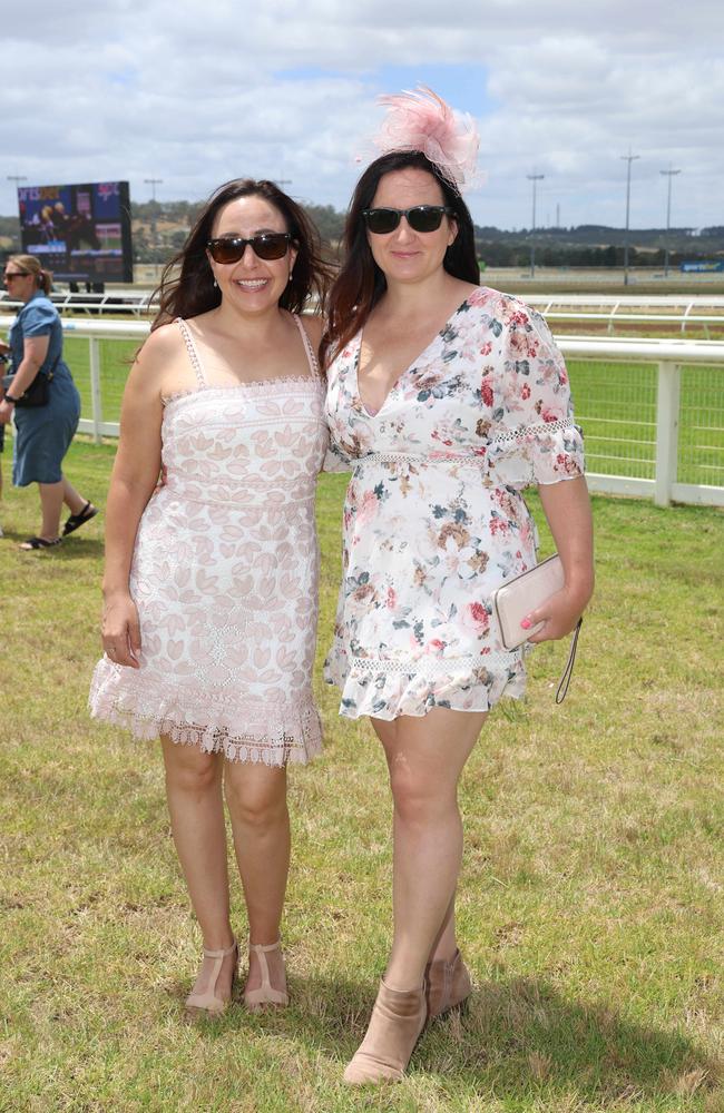 Vicky Senior and Kelly Alaimo at the Pakenham Cup. Picture: Brendan Beckett