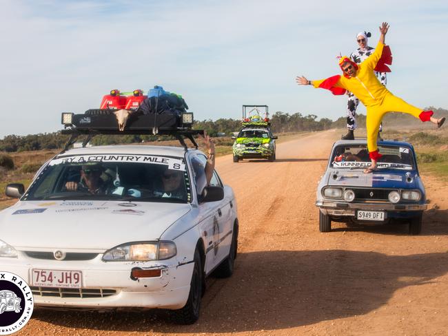 Day 2: Hay to Silverton — Nothing worse than being stranded in a chicken costume. Photo: BOX RALLIES