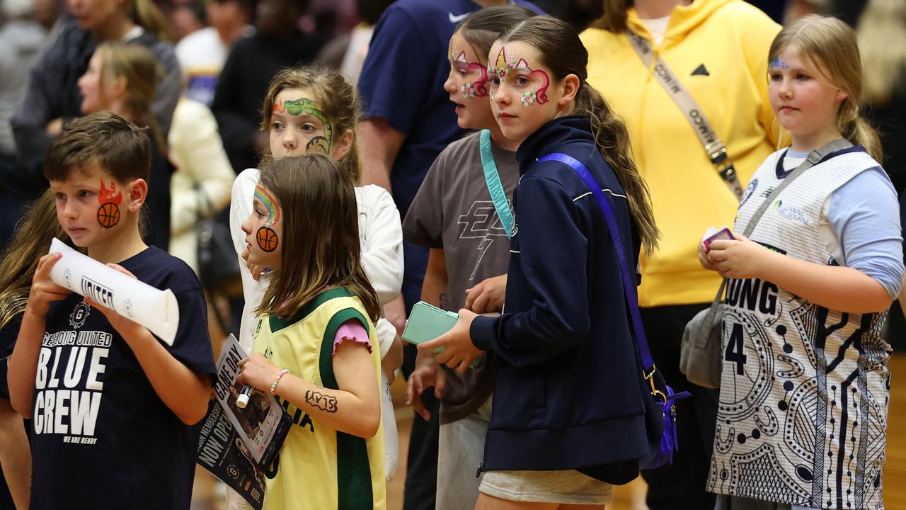 GEELONG, AUSTRALIA - OCTOBER 30: Geelong players thank fans during the round one WNBL match between Geelong United and Townsville Fire at The Geelong Arena, on October 30, 2024, in Geelong, Australia. (Photo by Kelly Defina/Getty Images)