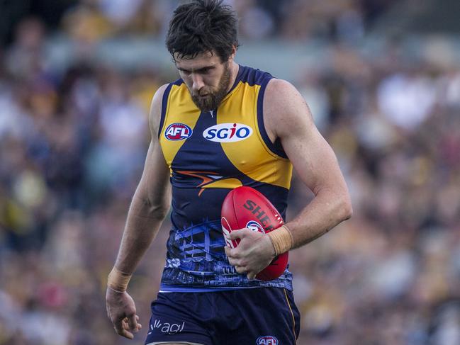 Josh Kennedy of the West Coast Eagles during the round 23 AFL match between the West Coast Eagles and the Adelaide Crows at Domain Stadium in Perth, Sunday, August 27, 2017. The Eagles won the match 100-71.(AAP Image/Tony McDonough) NO ARCHIVING, EDITORIAL USE ONLY