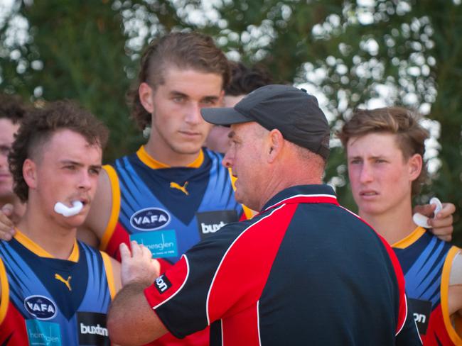 Parkdale Vultures coach Owen Lalor addressing his players. Picture: Supplied