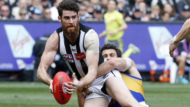 Josh Kennedy tackles Tyson Goldsack. Picture: David Caird