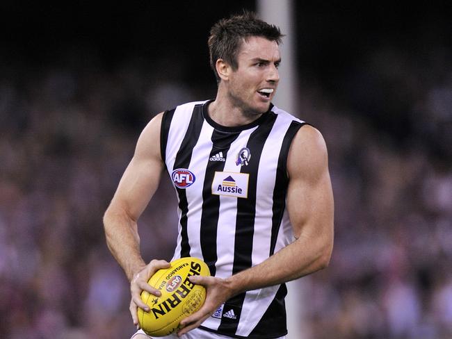 09/04/2010 SPORT: St Kilda v Collingwood. Etihad Stadium. Darren Jolly in action